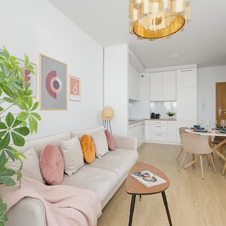 Stylish Glam Przedpole In By Renters Apartament *